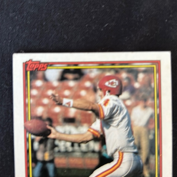 MINT KANSAS CHIEFS BRYAN BARKER 1991 - Topps Football Base Standard #151 - Picture 2 of 4